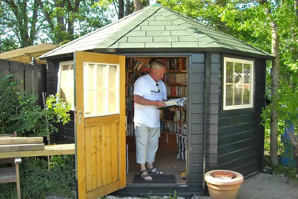 Camping Iepenhoeve bibliotheek